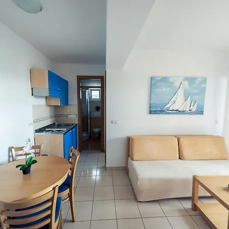 Apartments Vesna Gradac (Split-Dalmatia)