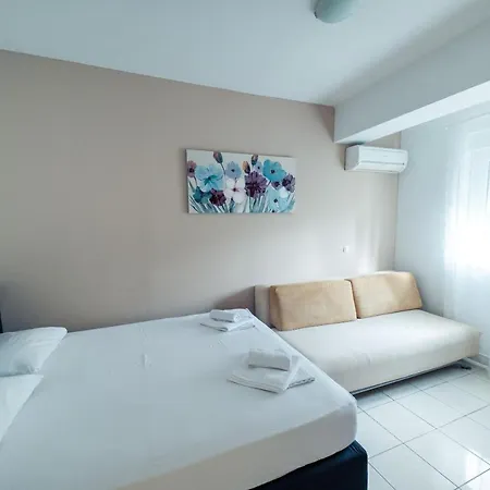 Apartments Vesna Gradac (Split-Dalmatia)