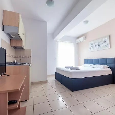 Apartments Vesna * Gradac (Split-Dalmatia)